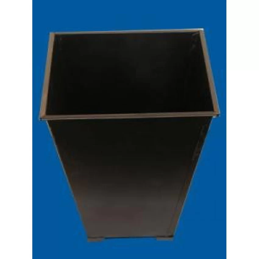 Konik Boyalı Çöp Kovası